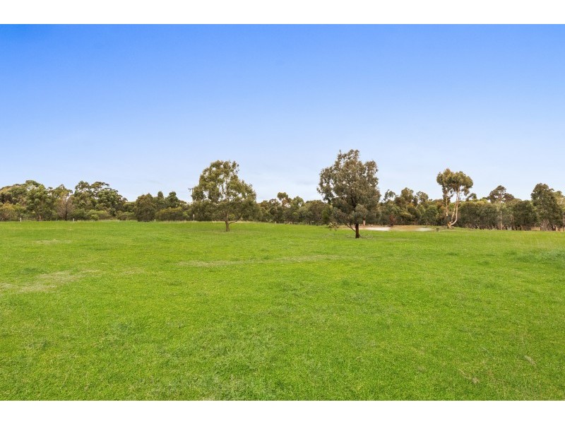 70 Manna Gum Place, Anakie VIC 3221