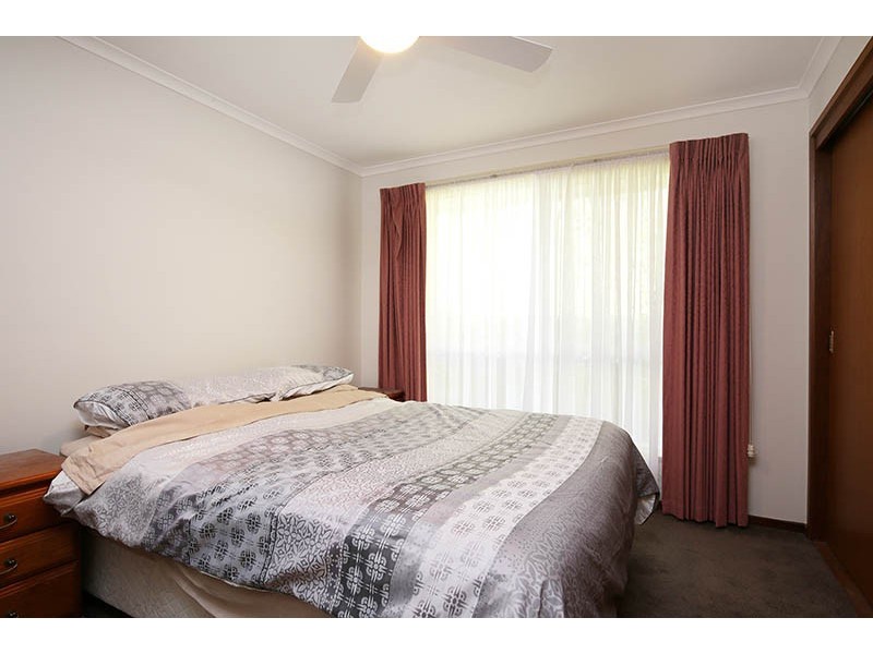 2/57 Forest Road South, Lara VIC 3212