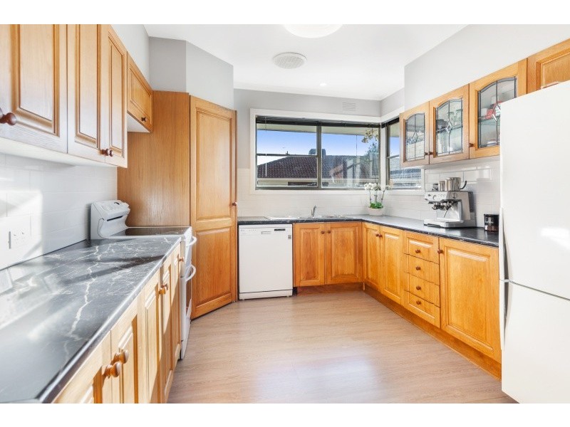 8 Merlin Crescent, Corio VIC 3214