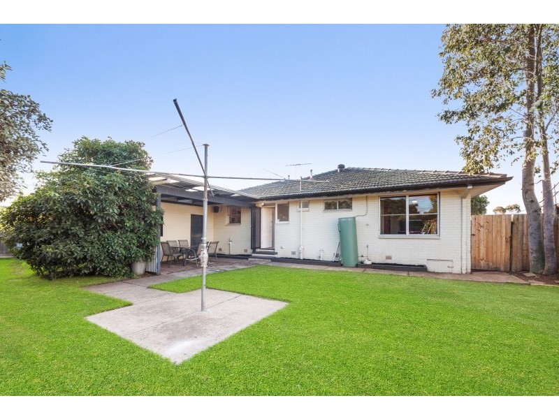8 Merlin Crescent, Corio VIC 3214