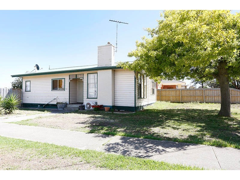 2 Narooma Street, Norlane VIC 3214