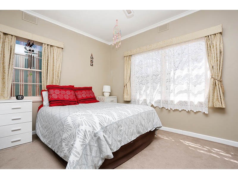 2 Narooma Street, Norlane VIC 3214