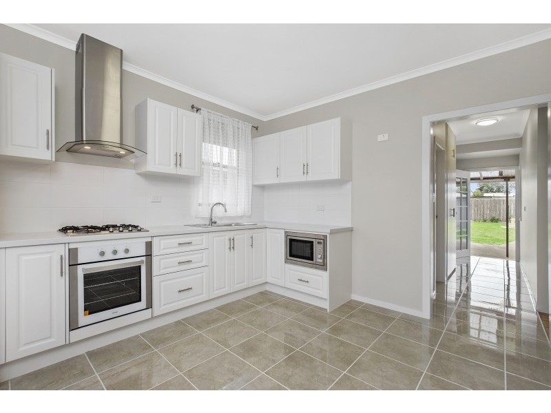 18 Gardenia Grove, Norlane VIC 3214