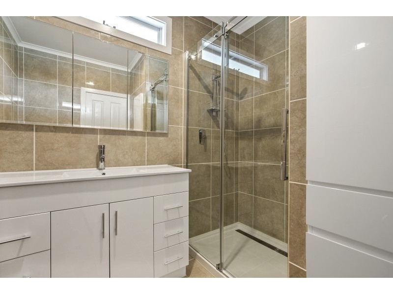 18 Gardenia Grove, Norlane VIC 3214