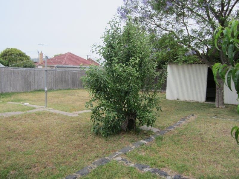 21 Drysdale Avenue, Hamlyn Heights VIC 3215