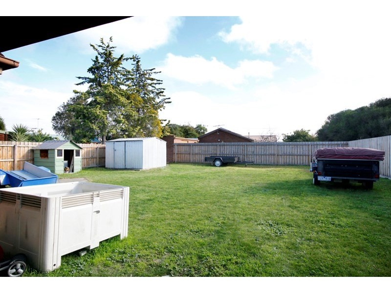 19 Waliki Court, Lara VIC 3212