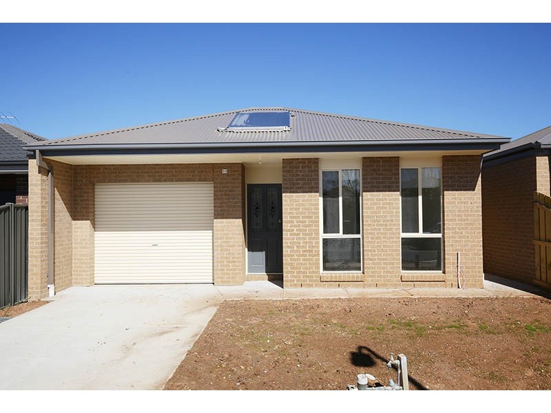 32 Canopus Crescent, Lara VIC 3212