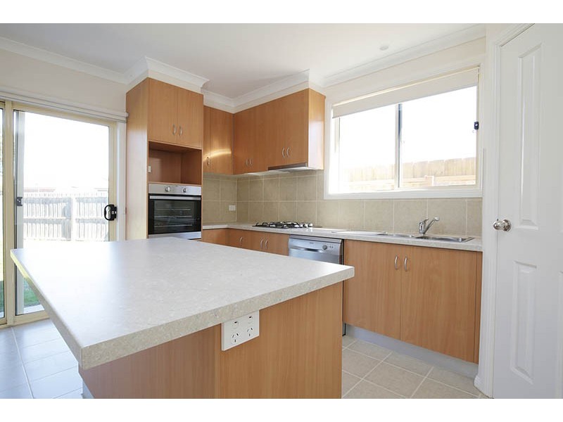 32 Canopus Crescent, Lara VIC 3212