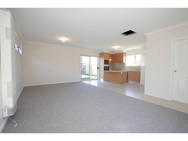 32 Canopus Crescent, Lara VIC 3212