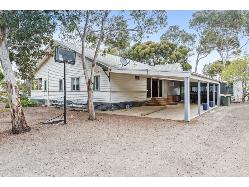 265 Patullos Road, Lara VIC 3212
