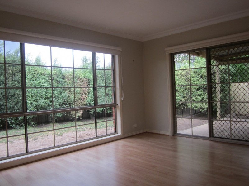 12 Stefan Court, Lara VIC 3212