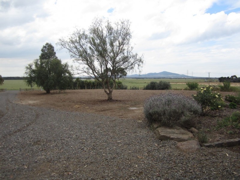 310 Patullos Road, Lara VIC 3212