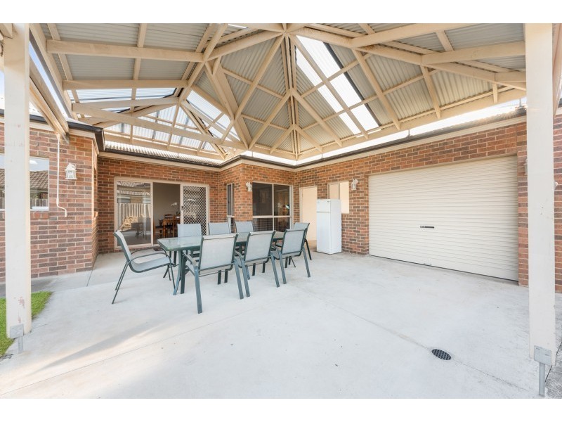 40 Country Gardens Drive, Lara VIC 3212