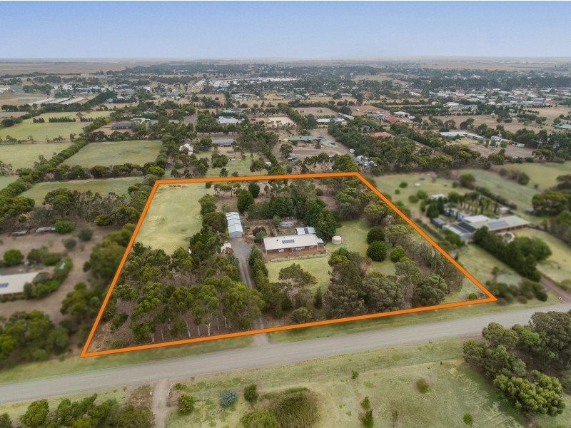 70 Lockyers Road, Lara VIC 3212