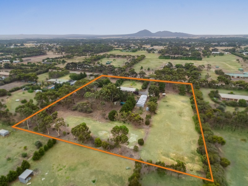 70 Lockyers Road, Lara VIC 3212