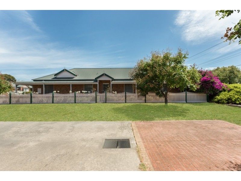 9 Francis Court, Lara VIC 3212