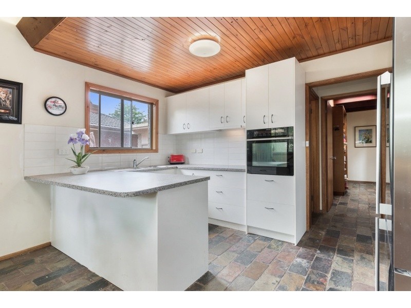 61 Station Lake Road, Lara VIC 3212