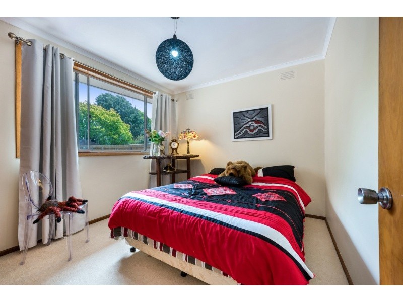 61 Station Lake Road, Lara VIC 3212