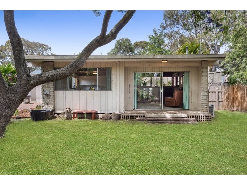 61 Station Lake Road, Lara VIC 3212