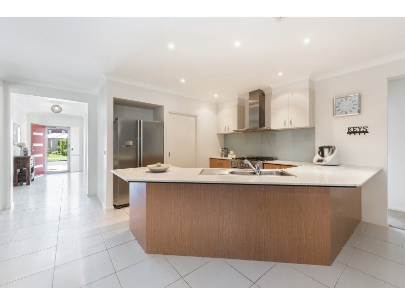 27 Benetti Drive, Lara VIC 3212