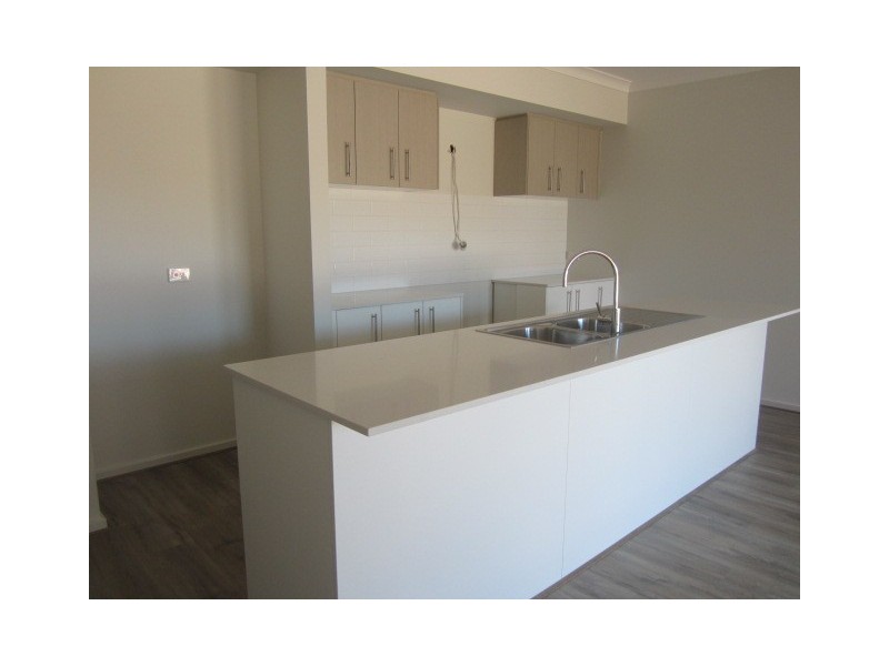 34 Marimba Street, Lara VIC 3212