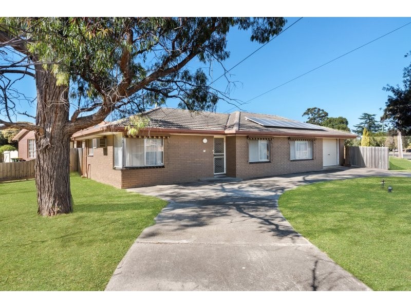 27 Ponds Drive, Lara VIC 3212