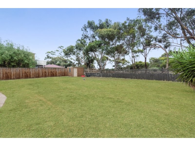 55 Cameron Crescent, Lara VIC 3212
