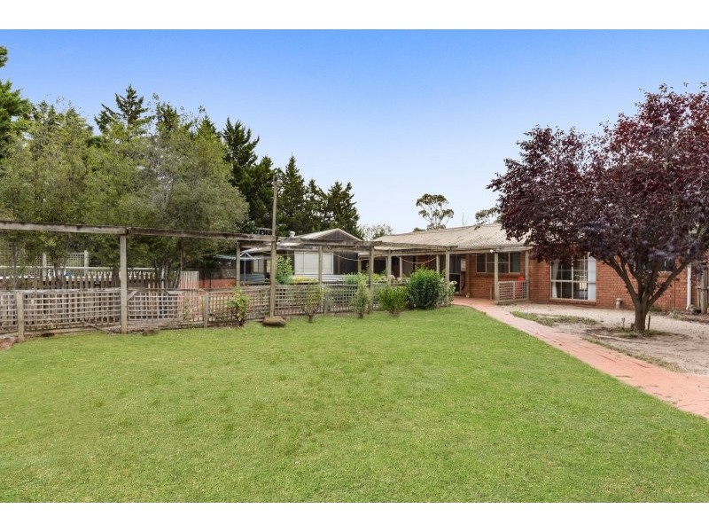 70 Lockyers Road, Lara VIC 3212
