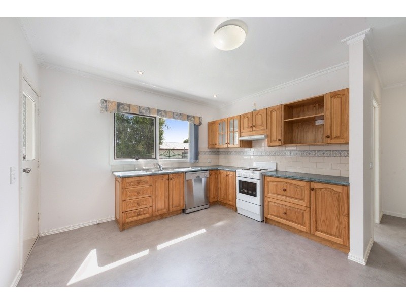 15 Station Lake Road, Lara VIC 3212