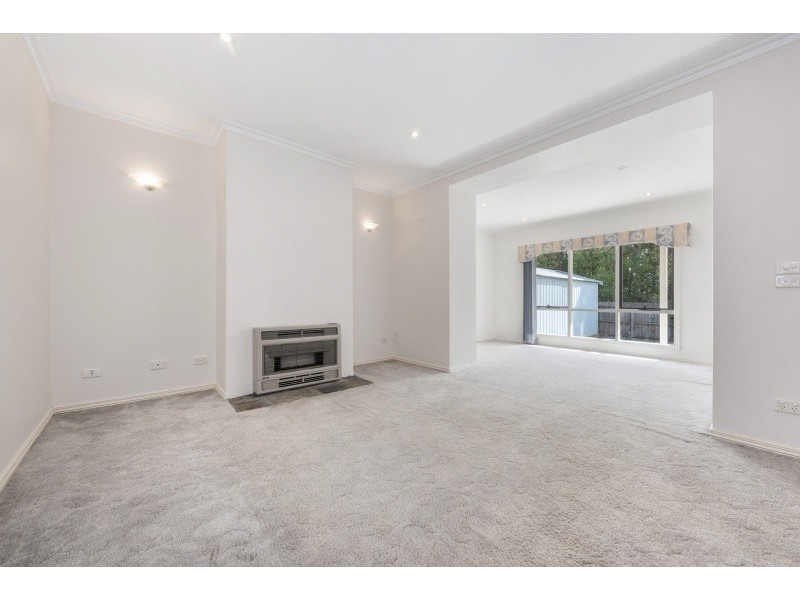 15 Station Lake Road, Lara VIC 3212