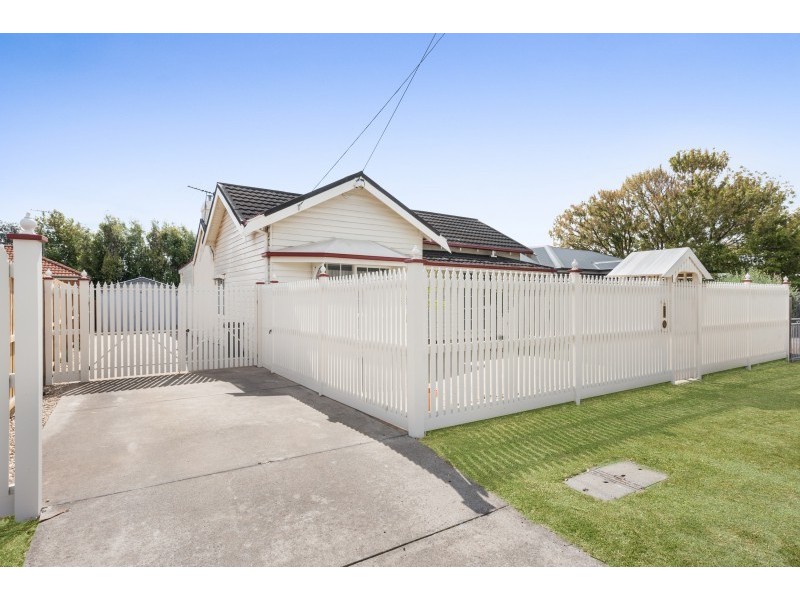 15 Station Lake Road, Lara VIC 3212