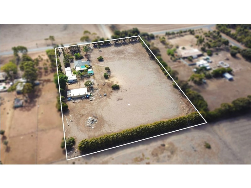 525 Windermere Road, Lara VIC 3212