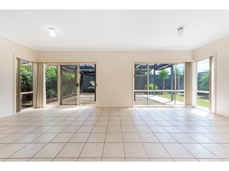 30 Magpie Close, Lara VIC 3212