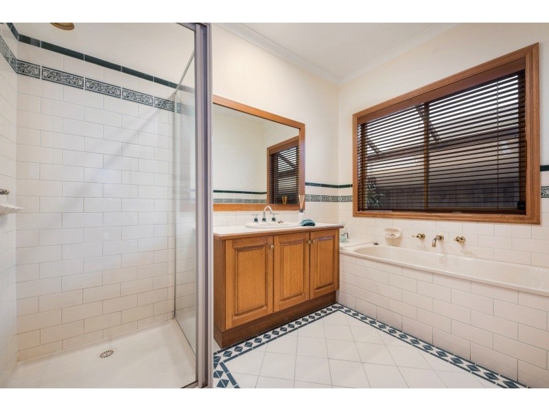 306 Heaths Road, Hoppers Crossing VIC 3029