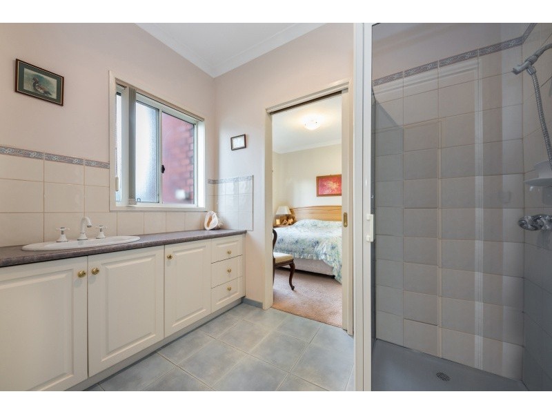 2/28 Ponds Drive, Lara VIC 3212