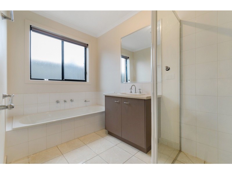 4 Nankeen Avenue, Lara VIC 3212