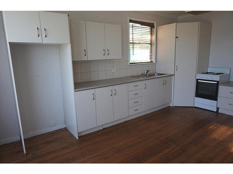 16 Vermont Avenue, Corio VIC 3214