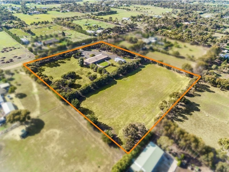 50 Lockyers Road, Lara VIC 3212