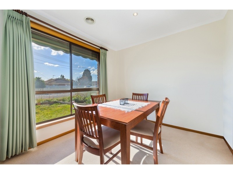 22 Henderson Drive, Lara VIC 3212