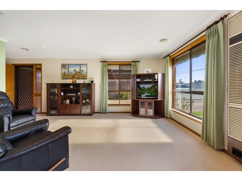 22 Henderson Drive, Lara VIC 3212