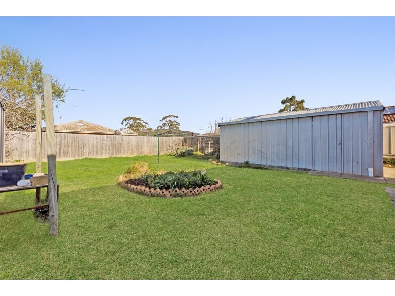 22 Henderson Drive, Lara VIC 3212