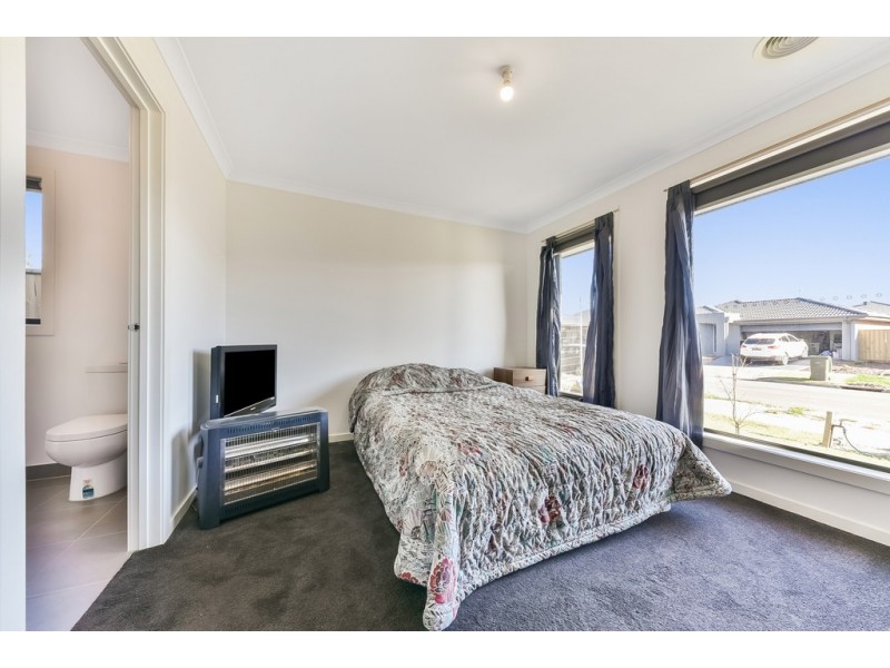 14 Celesta Road, Lara VIC 3212