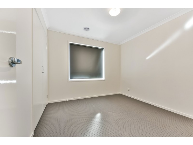 38 Yellow Avenue, Lara VIC 3212