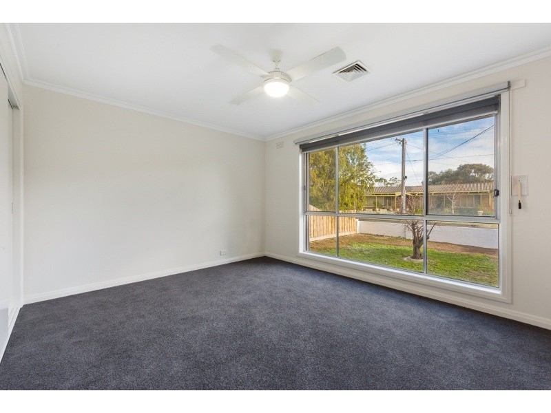 1/4 Melrose Street, Lara VIC 3212