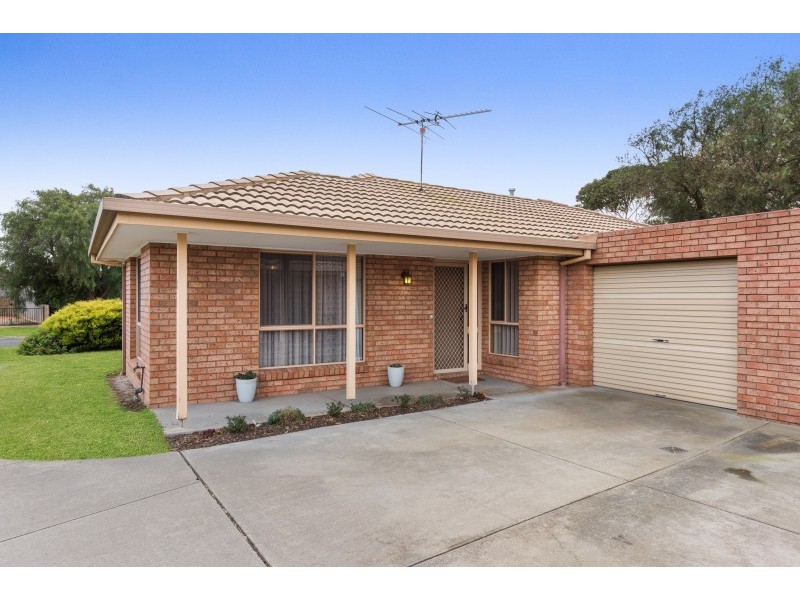 1/1 Richard Drive, Lara VIC 3212