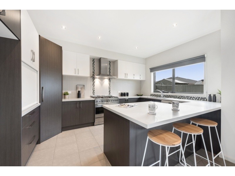 7 Black Duck Court, Lara VIC 3212