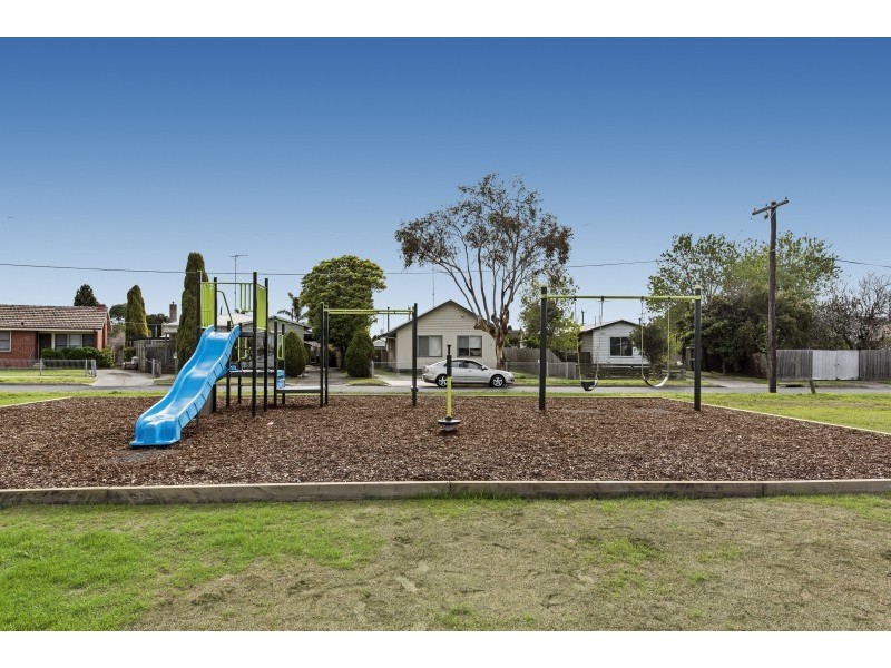 18 Rosella Court, Norlane VIC 3214