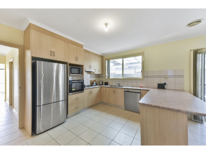 2 Hailar Lane, Lara VIC 3212