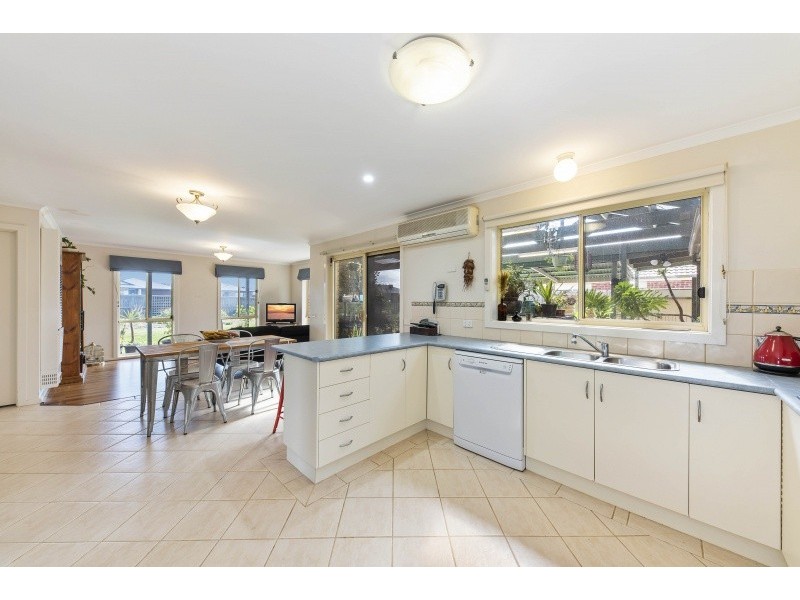 11 Magpie Close, Lara VIC 3212