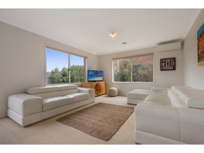 16 Nankeen Avenue, Lara VIC 3212